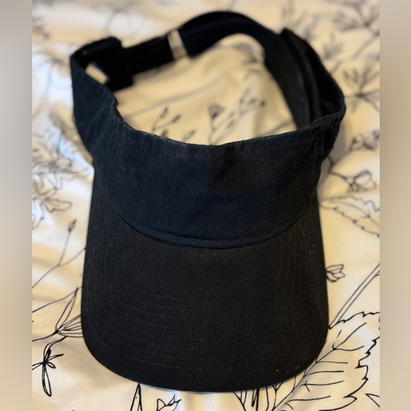 AVVES Standard Visor - Black